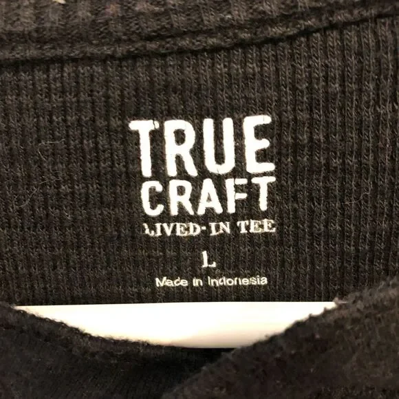 True Craft Lived-In Tee—size Large black men’s long sleeved shirt - Picture 3 of 9